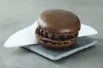 Desserts macaron cœur coulant chocolat