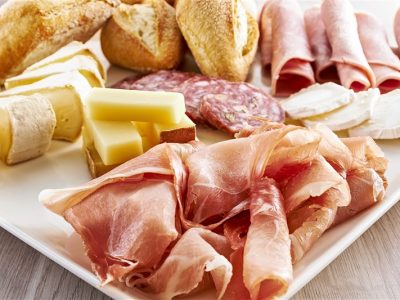 good-delices-cocktails-assortiment-charcuterie-fromage-pain